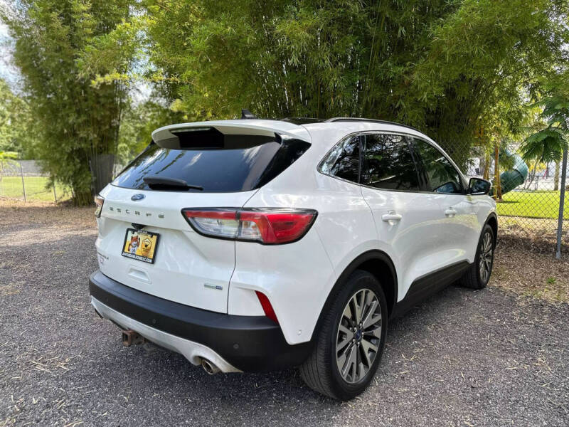 2020 Ford Escape Titanium