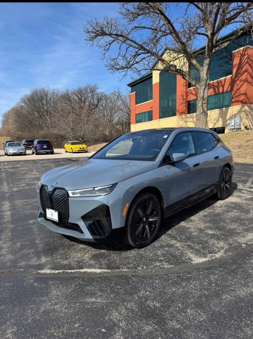 2024 BMW iX xDrive50 Sport Utility 4D