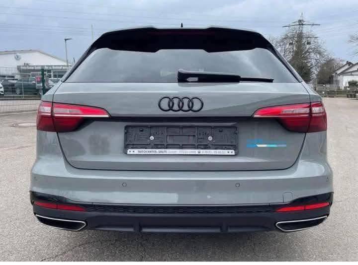 Audi A4 Avant 30 TDI S-line / 136 hp /