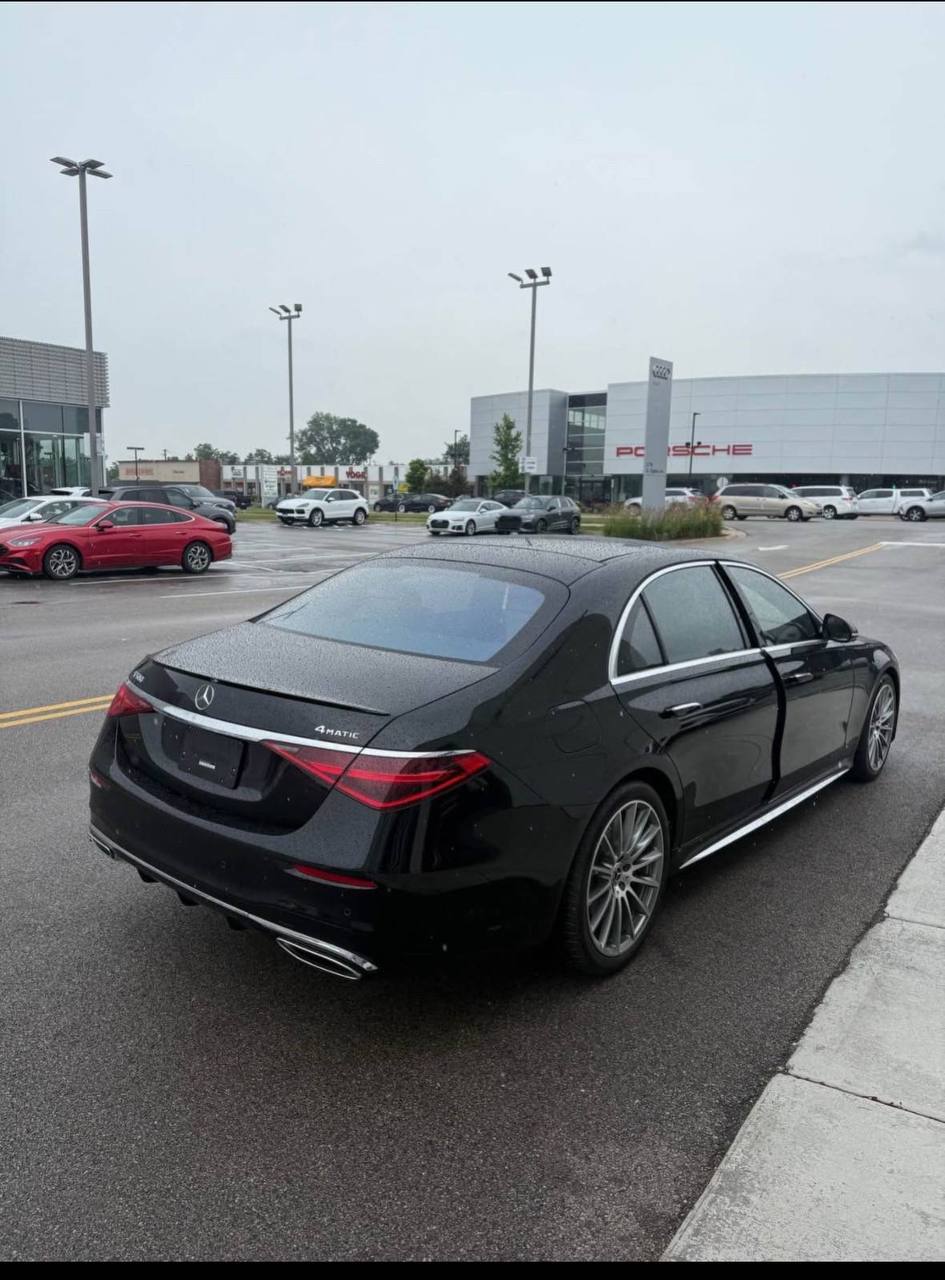 2022 Mercedes-Benz S-Class • S 580