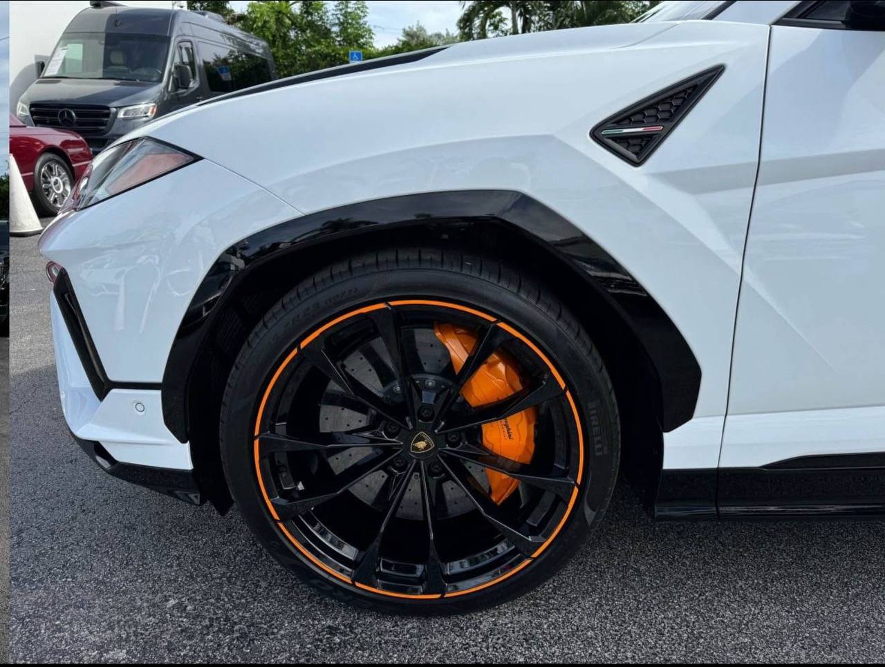 2023 Lamborghini Urus • S