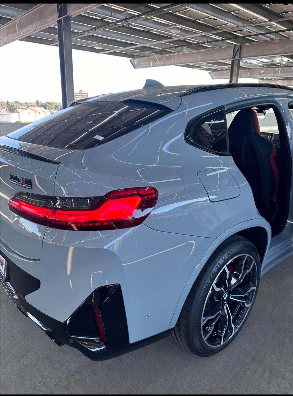 2025 BMW X4 • M Competition