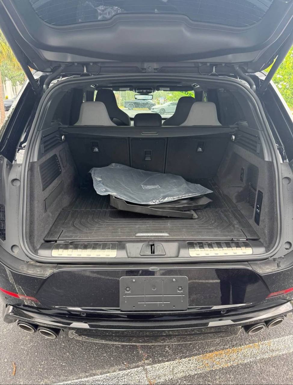 2025 RANGE ROVER SPORT SV EDITION TWO ONLY