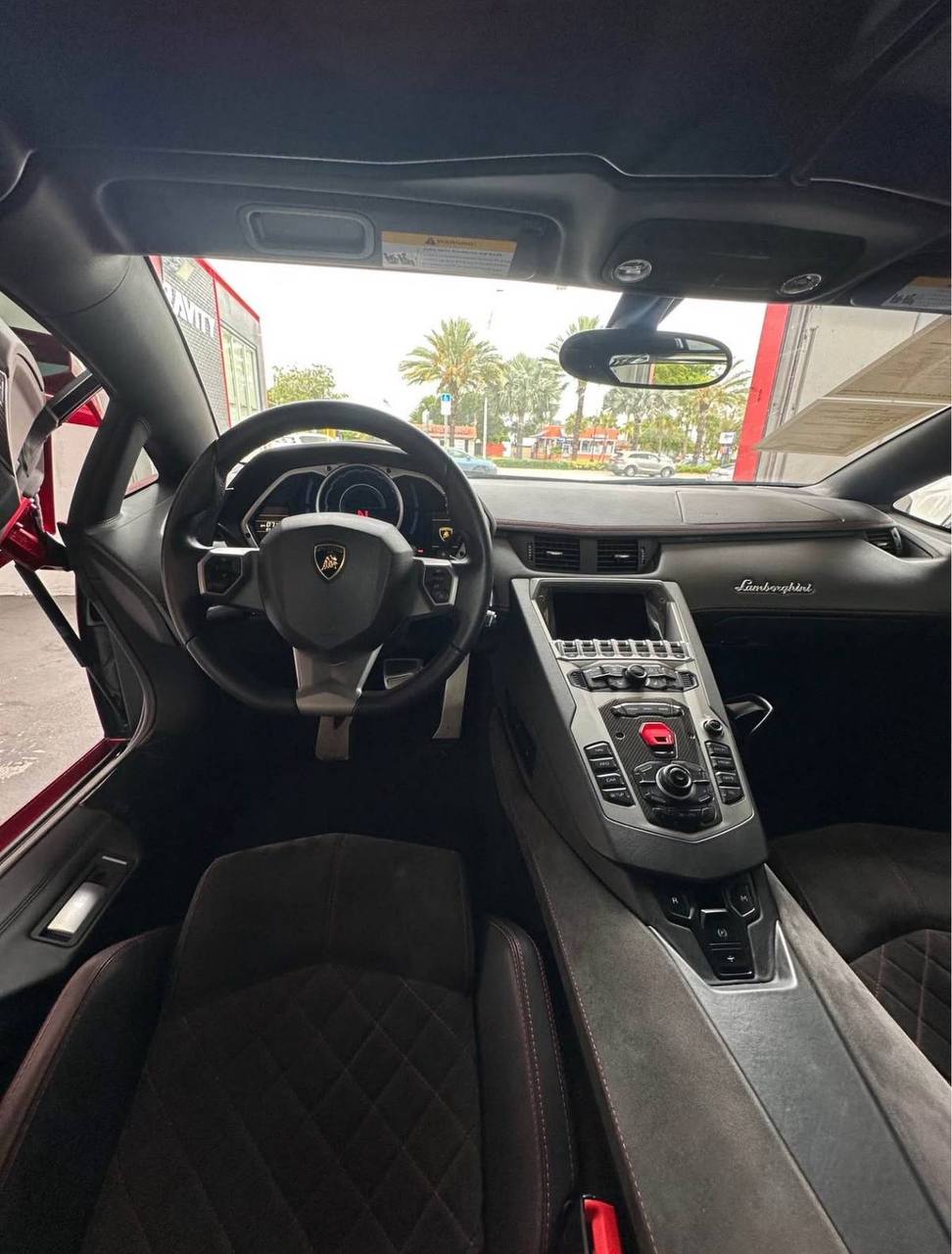 2016 Lamborghini Aventador – LP 700-4